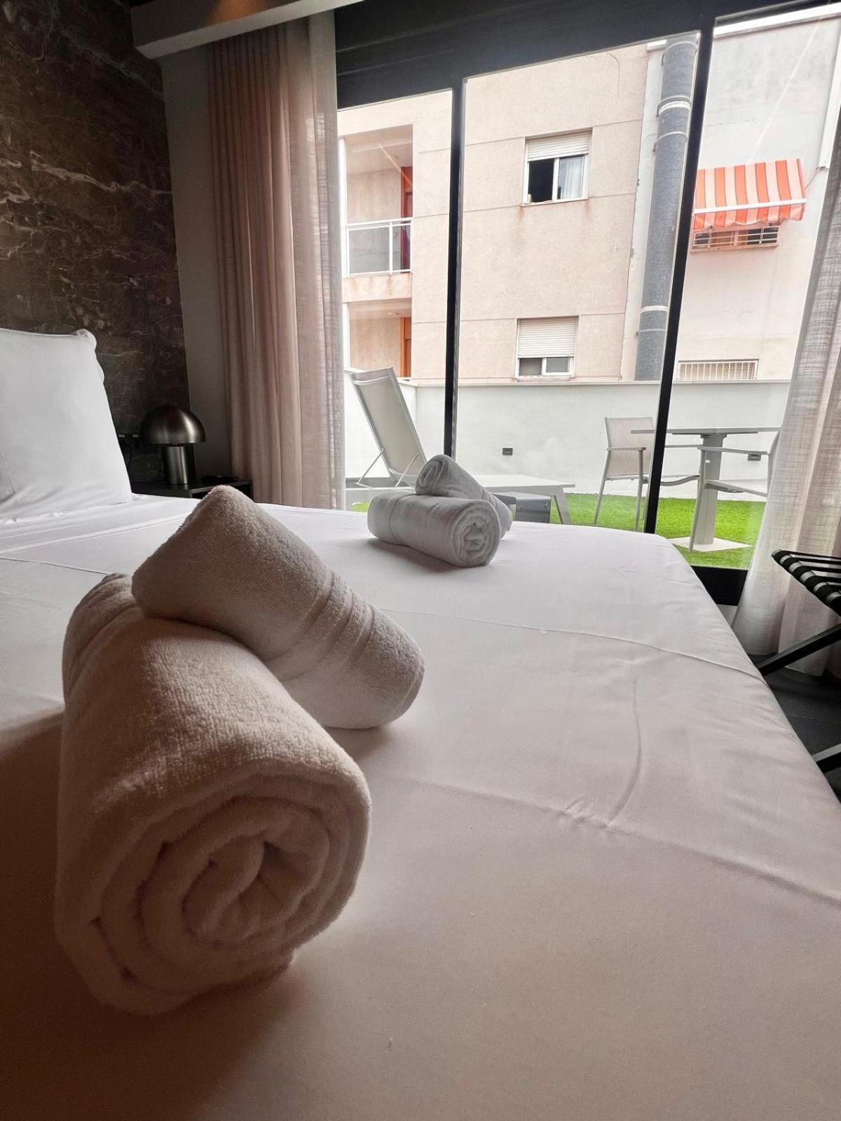 Tq 10 Boutique Aparthotel Alicante Kültér fotó